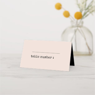 Tarjeta De Asiento Boda de máquina de escribir minimalista
