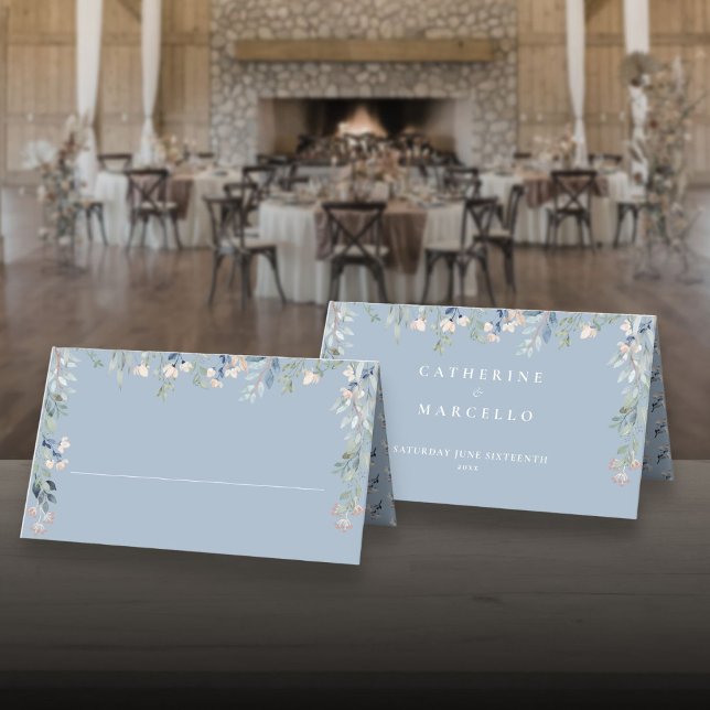 Tarjeta De Asiento Boda en cascada floral azul polvoriento  (Dusty Blue Floral Cacscade Wedding Place Card)