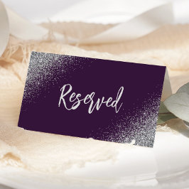 Tarjeta De Asiento Boda Reservada Purpura Oscuro con Brillo Plateado