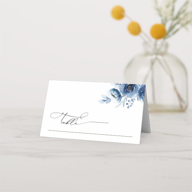 Tarjeta De Asiento Boho Minimalist Dusty Blue Floral Wedding Table (Anverso)