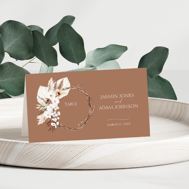 Tarjeta De Asiento Boho Terracotta Beige Seco Boda de guirnaldas flor (Boho Terracotta Floral Wreath Wedding Place Card)