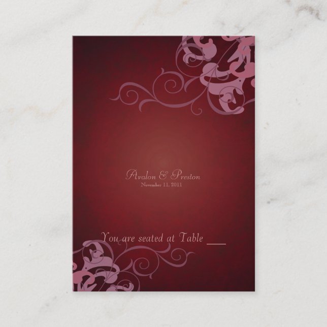 Tarjeta de asiento de tabla de pergamino rosa y ro (Anverso)