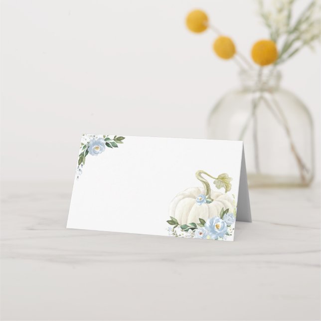 Tarjeta De Asiento Delicado Dusty Blue Floral Pumpkin Boy Baby Shower (Anverso)