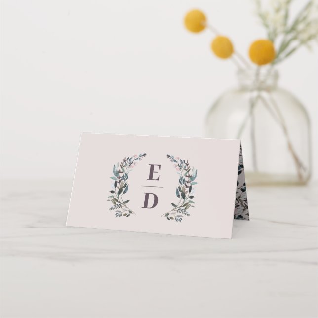 Tarjeta De Asiento Escudo de jardín | Mauve Purple Boda Monograma (Anverso)