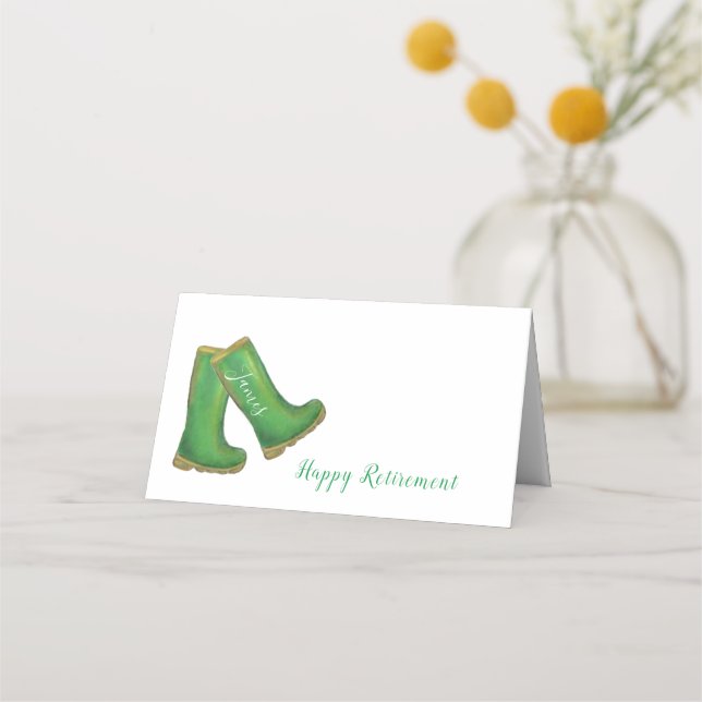 Tarjeta De Asiento Feliz Jubilación de la jardinería verde bien bota (Anverso)