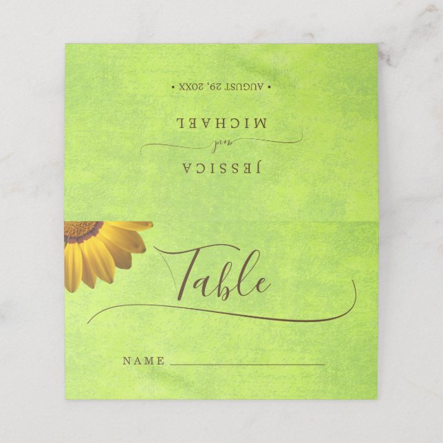 Tarjeta De Asiento Flores amarillas sobre el Boda Verde abstracto (Exterior desplegado)