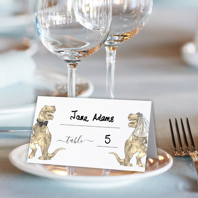 Tarjeta De Asiento Número de tabla del tema de dinosaurios (Dinosaur theme wedding table number place card elegant modern script funny T-Rex bride and groom)