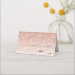 Tarjeta De Asiento Rosa Purpurina de oro moderno Bat Mitzvah Place Ca<br><div class="desc">Esta moderna tarjeta purpurina tiene un purpurina falso en la parte delantera con un área para que escribas en los nombres y números de la mesa (a mano). El reverso presenta el mismo patrón de purpurina con su evento y fecha. Utilice el formulario de plantilla para agregar su propia información....</div>