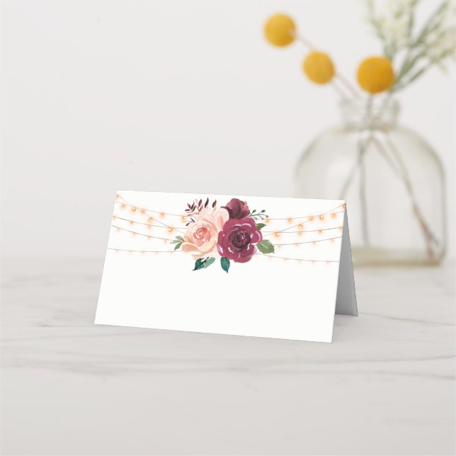 Tarjeta De Asiento Rosa turbio Borgoña Floral String Lights Boda (Anverso)