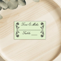 Sage Green Victorian Boda