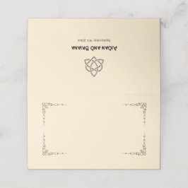 Tarjeta De Asiento Símbolos celtas y follaje en blanco