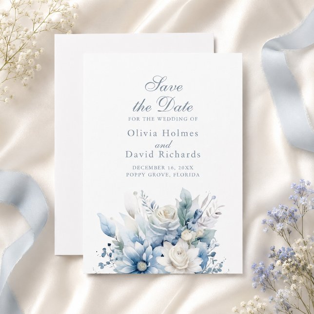 Tarjeta de aviso de fecha de boda floral azul polv (Dusty Blue Floral Save the Date Card)