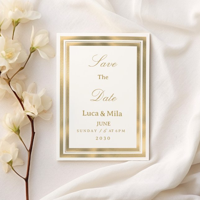 Tarjeta de aviso de lujo en blanco y oro con marco (Luxury white gold geometric frame Save the Date )