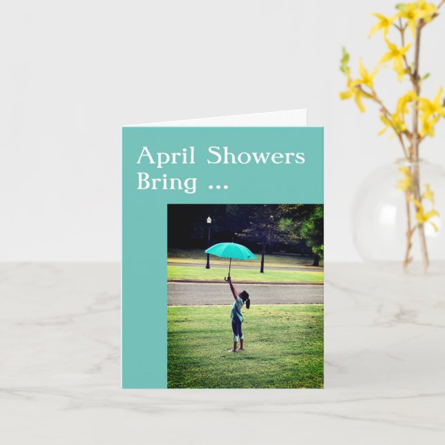 Tarjeta de bienvenida April Showers and May Flower (flor amarilla)