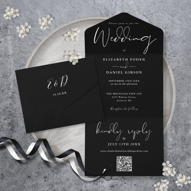 Tarjeta de Boda con Código QR en Blanco y Negro El (Elegant Black And White QR Code Monogram Wedding All In One Invitation)