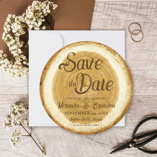 Tarjeta de boda de rebanada de madera rústica para