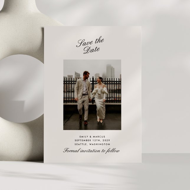Tarjeta de boda fotográfico beige mínimo para guar (Subido por el creador)