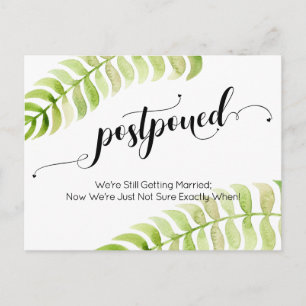 Tarjeta de boda pospuesta con hermosos helechos y