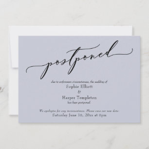Tarjeta de boda pospuesta elegante simple azul pol