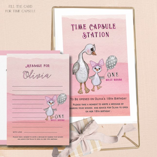 Tarjeta de cápsula del tiempo rosa del primer cump (Silly Goose 1st Birthday Pink Time Capsule Card)