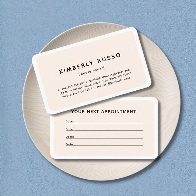 Tarjeta de cita moderna, moderna y de moda (Modern, trendy, salon, beige appointment card.)