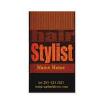 Estilista moderno nervioso de los salones de la