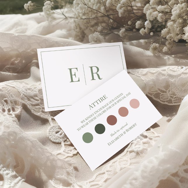 Tarjeta de código de vestimenta de Boda verde oliv (Olive Green Wedding Attire Guest Dress Code Card on a boho wedding table.)