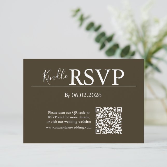 Tarjeta de código QR de RSVP marrón para boda mode (Anverso de pie)