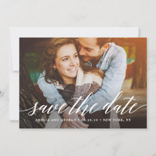 Tarjeta de compromiso de boda con guión moderno