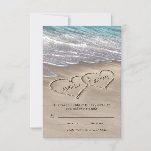 Tarjeta De Confirmación De Asistencia Arena de playa Corazones Elegante Boda Tropical Mo (Anverso)