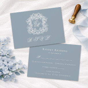Tarjeta De Confirmación De Asistencia Azul Polvoriento Cresta de Monograma Elegante Boda