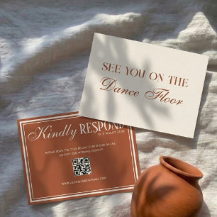 Tarjeta De Confirmación De Asistencia Boda con código QR de terracota Vintage Old Money