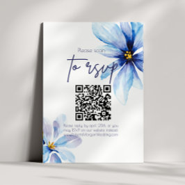 Tarjeta De Confirmación De Asistencia Boda de CÓDIGO QR Minimalista de flor azul