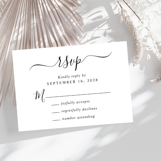 Tarjeta De Confirmación De Asistencia Boda de script de moda (A chic wedding RSVP card with a minimalist vibe.)