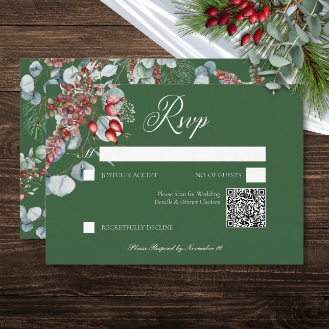 Tarjeta De Confirmación De Asistencia Boda Green Winter Pine Berries Eucalyptus (Green Winter Pine Berries Eucalyptus Wedding RSVP Card)