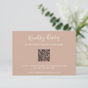 Tarjeta De Confirmación De Asistencia Boda simple de código QR neutro de tierra moderna