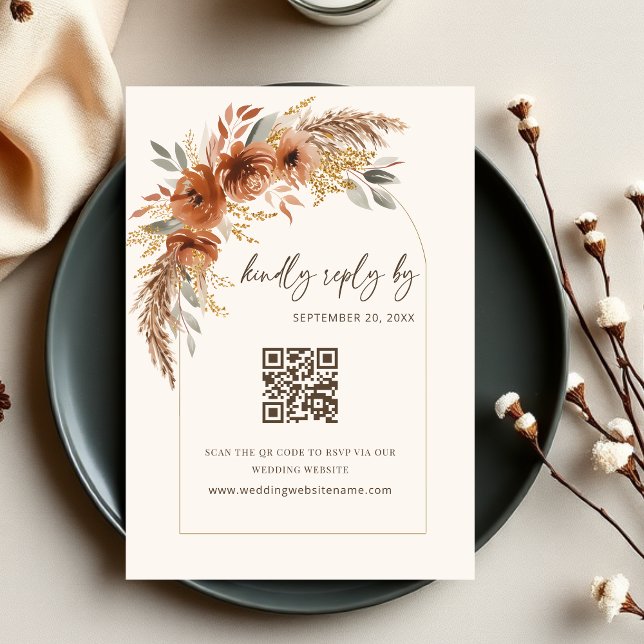 Tarjeta De Confirmación De Asistencia Boho Terracotta Rust Fall Boda Floral QR Código (Elegant Terracotta Rust Fall Floral Wedding RSVP Card with QR Code)