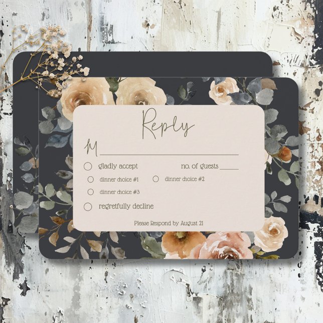 Tarjeta De Confirmación De Asistencia Cena de Bodas azules de vainilla White Boho Rosas (Vanilla White Boho Roses Blue Wedding Dinner RSVP Card)