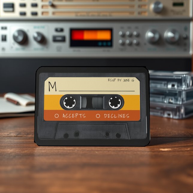 Tarjeta De Confirmación De Asistencia Cinta de cassette retro a rayas (Retro Cassette Tape Striped RSVP Card
)