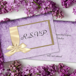 Tarjeta De Confirmación De Asistencia Cinta de crema vintage sobre Boda morado