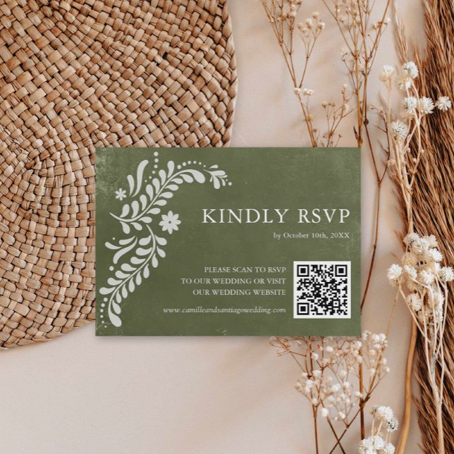 Tarjeta De Confirmación De Asistencia Código QR de Boda verde ruso mexicano (Mexican Papel Picado Green Wedding RSVP QR Code Card)