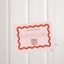Tarjeta De Confirmación De Asistencia Código QR de Boho Wavy Terracotta y Boda Rubor