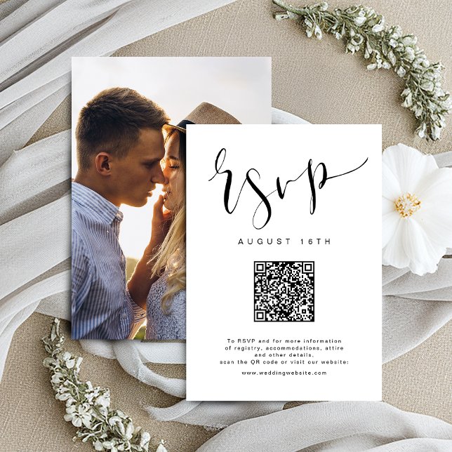 Tarjeta De Confirmación De Asistencia Código QR del boda de escritura simple blanco negr (Black White Modern Simple Script wedding QR code RSVP Card)