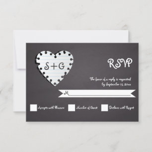 Tarjeta De Confirmación De Asistencia Corazón de papel en la pizarra y boda en monograma