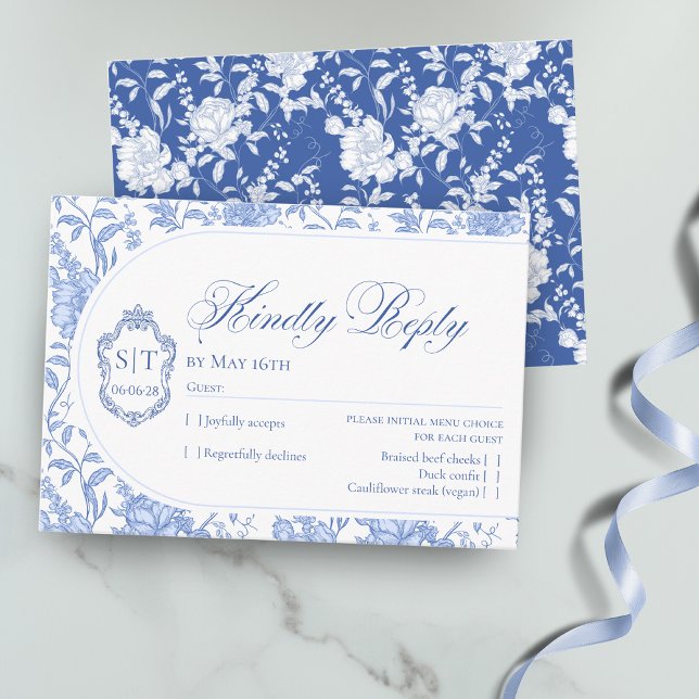 Tarjeta De Confirmación De Asistencia Crest Monogram Delft Blue Floral Script (Subido por el creador)