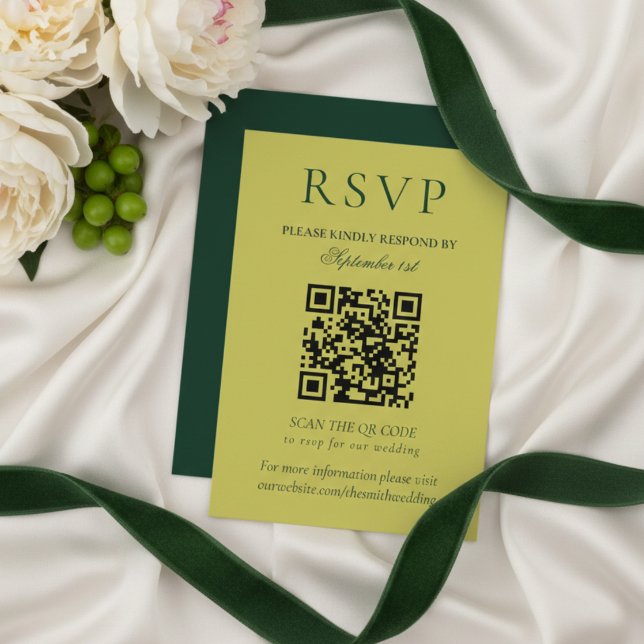 Tarjeta De Confirmación De Asistencia Elegant Chartreuse Minimalist Wedding QR Code (Elegant Chartreuse Minimalist Wedding QR Code RSVP Card)