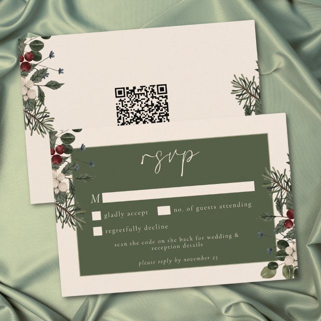 Tarjeta De Confirmación De Asistencia Elegant Winter Berries & Pine Ivory Wedding QR (Elegant Winter Berries & Pine Ivory Wedding QR RSVP Card)