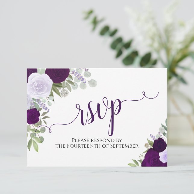Tarjeta De Confirmación De Asistencia Elegante Boda de caligrafía floral púrpura (Anverso de pie)