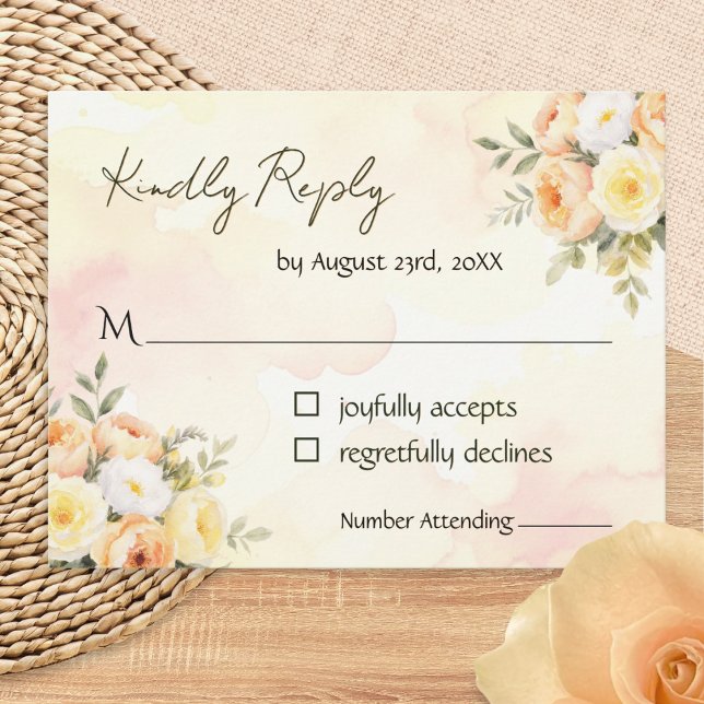 Tarjeta De Confirmación De Asistencia Elegante Boda floral de Bonito de acuarela rústica (A stylish RSVP card for wedding replies, with peach, yellow and white watercolor-style roses)