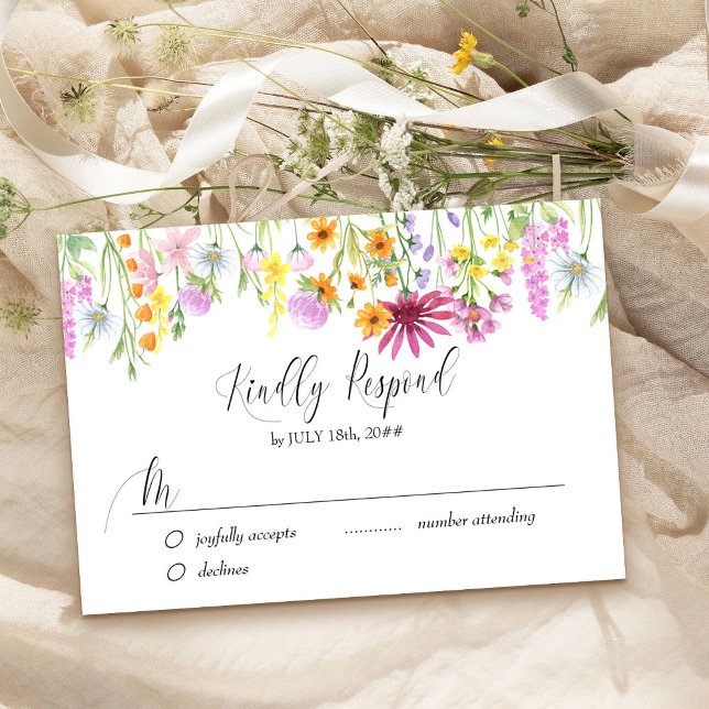 Tarjeta De Confirmación De Asistencia Flor de Bonito de flores silvestres (Simple RSVP cards to include with your wildflower wedding invitations)